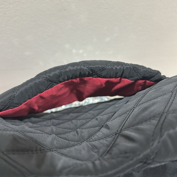 Adrienne Vittadini Quilted NylonDuffel Bag W/Luggage Tag. 13” X 21” - Picture 8 of 11